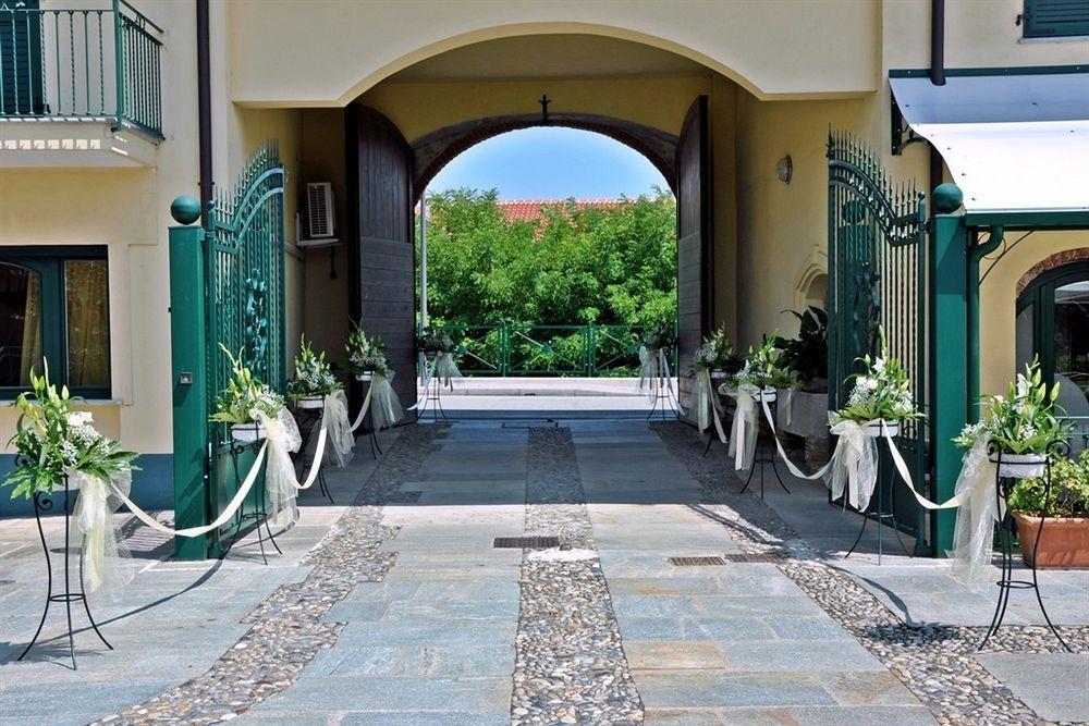 Hotel Ristorante La Torretta Bianze Exterior photo